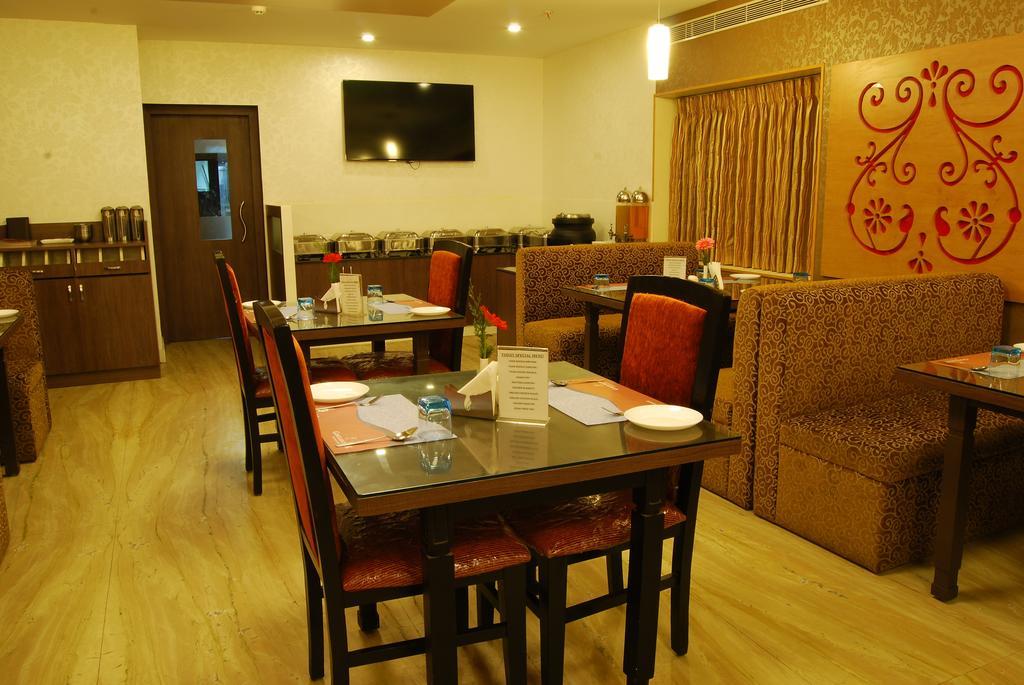Hotel Gokulam Park Chennai Exterior foto